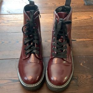 Zip up red dune combat boots women’s size 10